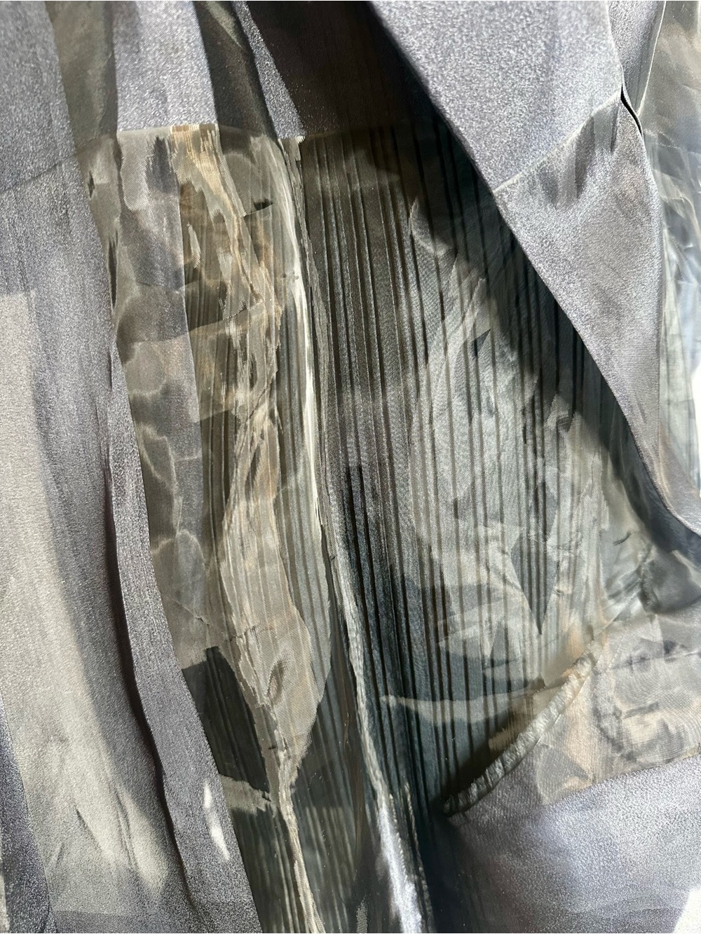 Issey Miyake Sheer Pleated Sculptural Jacket Navy Size 2 - Picture 3 of 14